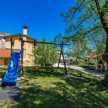 Amazing In With Wifi Holiday home Moscenice