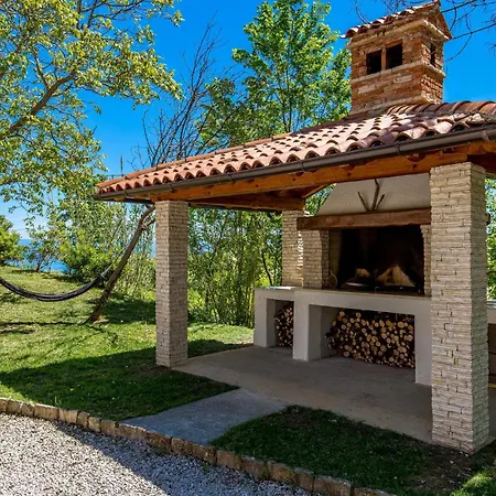 Holiday home Amazing In With Wifi