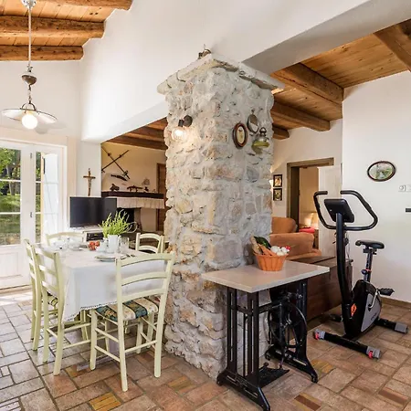 Amazing In With Wifi Holiday home Moscenice